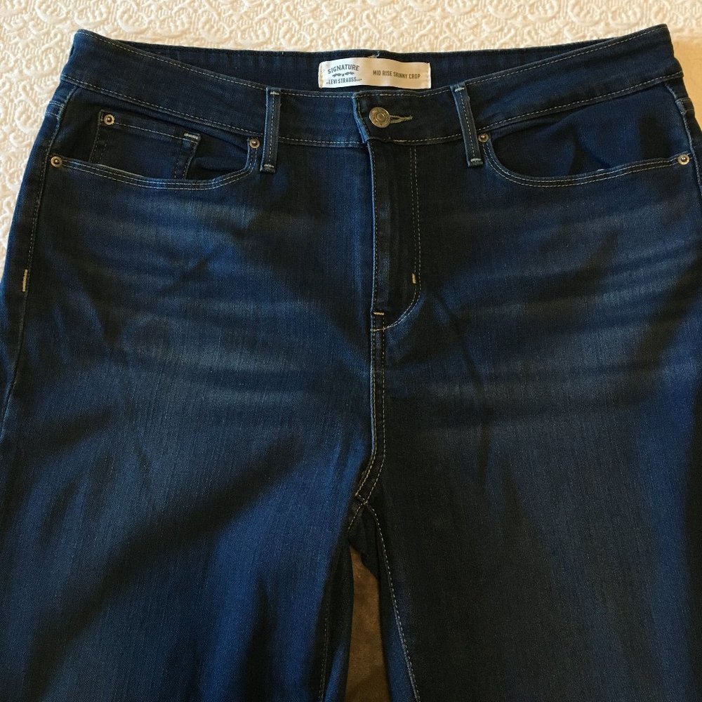 Levi's Mid Rise Skinny  Jeans -   Size 16